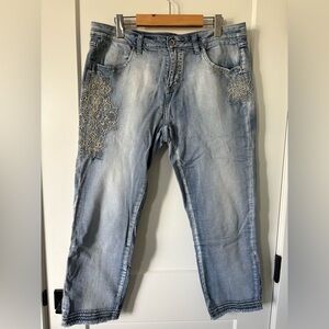 Women’s Light Blue Embroidered Jeans